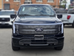 Ford F-150 Lightning LARIAT 4WD SuperCrew 5.5' Box 2025