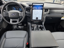 Ford F-150 Lightning LARIAT 4WD SuperCrew 5.5' Box 2025