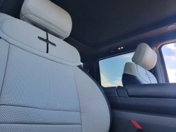 Ford F-150 Lightning Platinum 4WD SuperCrew 5.5' Box 2025