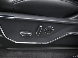 Ford F-150 Lightning Platinum 4WD SuperCrew 5.5' Box 2025