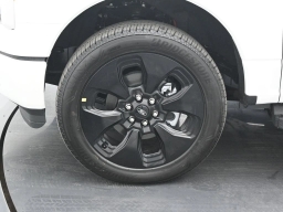 Ford F-150 Lightning Platinum 4WD SuperCrew 5.5' Box 2025