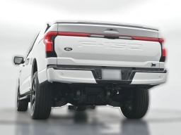 Ford F-150 Lightning Platinum 4WD SuperCrew 5.5' Box 2025