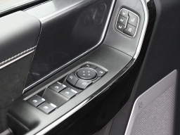 Ford F-150 Lightning Platinum 4WD SuperCrew 5.5' Box 2025