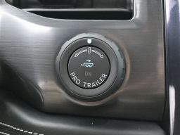 Ford F-150 Lightning Platinum 4WD SuperCrew 5.5' Box 2025