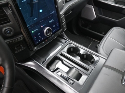 Ford F-150 Lightning Platinum 4WD SuperCrew 5.5' Box 2025