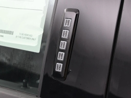 Ford F-150 Lightning Platinum 4WD SuperCrew 5.5' Box 2025