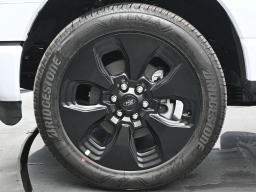 Ford F-150 Lightning Platinum 4WD SuperCrew 5.5' Box 2025