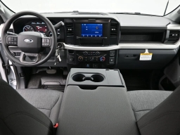 Ford Super Duty F-250 SRW XL 2WD Crew Cab 6.75' Box 2026