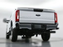 Ford Super Duty F-250 SRW XL 2WD Crew Cab 6.75' Box 2026