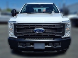 Ford Super Duty F-250 SRW XL 2WD Crew Cab 6.75' Box 2026