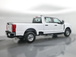 Ford Super Duty F-250 SRW XL 2WD Crew Cab 6.75' Box 2026