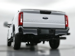 Ford Super Duty F-250 SRW XL 2WD Crew Cab 6.75' Box 2026