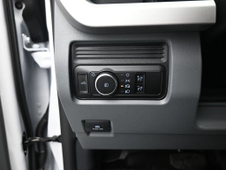 Ford Super Duty F-250 SRW XL 2WD Crew Cab 8' Box 2026