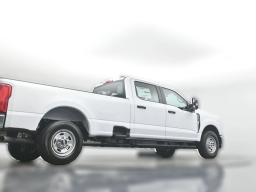 Ford Super Duty F-250 SRW XL 2WD Crew Cab 8' Box 2026