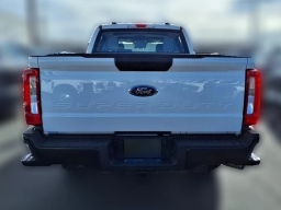Ford Super Duty F-250 SRW XL 2WD Crew Cab 6.75' Box 2026