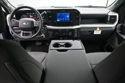Ford Super Duty F-250 SRW XL 4WD Crew Cab 6.75' Box 2026