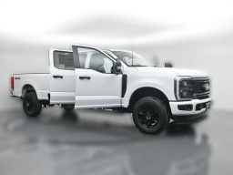 Ford Super Duty F-250 SRW XL 4WD Crew Cab 8' Box 2026