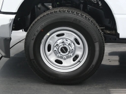 Ford Super Duty F-250 SRW XL 4WD Crew Cab 6.75' Box 2026