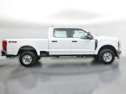 Ford Super Duty F-250 SRW XL 4WD Crew Cab 6.75' Box 2026