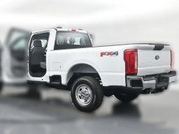 Ford Super Duty F-250 SRW XL 4WD Crew Cab 6.75' Box 2026
