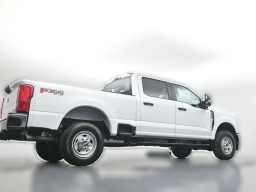 Ford Super Duty F-250 SRW XL 4WD Crew Cab 6.75' Box 2026