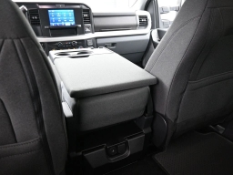 Ford Super Duty F-250 SRW XLT 4WD Crew Cab 6.75' Box 2026