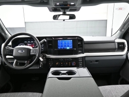 Ford Super Duty F-250 SRW XLT 4WD Crew Cab 6.75' Box 2026