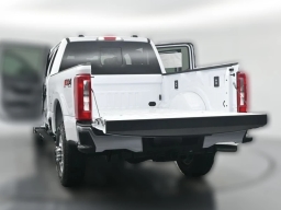 Ford Super Duty F-250 SRW XLT 4WD Crew Cab 6.75' Box 2026