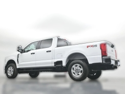 Ford Super Duty F-250 SRW XL 4WD Crew Cab 6.75' Box 2026