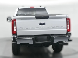 Ford Super Duty F-250 SRW XL 4WD Crew Cab 6.75' Box 2026