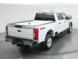 Ford Super Duty F-250 SRW XL 4WD Crew Cab 6.75' Box 2026