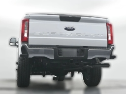 Ford Super Duty F-250 SRW XL 4WD Crew Cab 6.75' Box 2026