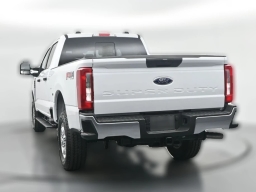 Ford Super Duty F-250 SRW XL 4WD Crew Cab 6.75' Box 2026