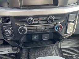 Ford Super Duty F-250 SRW XL 4WD Crew Cab 6.75' Box 2026