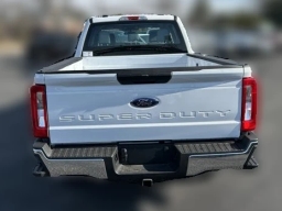 Ford Super Duty F-250 SRW XL 4WD Crew Cab 6.75' Box 2026