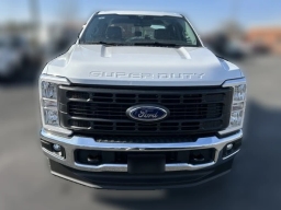 Ford Super Duty F-250 SRW XL 4WD Crew Cab 6.75' Box 2026