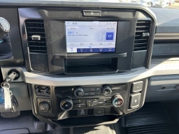 Ford Super Duty F-250 SRW XL 4WD Crew Cab 6.75' Box 2026