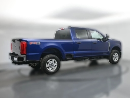 Ford Super Duty F-250 SRW XLT 4WD Crew Cab 6.75' Box 2026