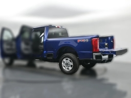 Ford Super Duty F-250 SRW XLT 4WD Crew Cab 6.75' Box 2026