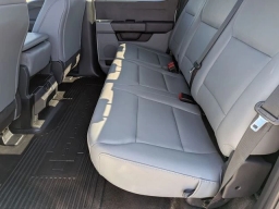 Ford Super Duty F-250 SRW XL 4WD Crew Cab 8' Box 2026