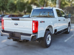 Ford Super Duty F-250 SRW XLT 4WD Crew Cab 6.75' Box 2026