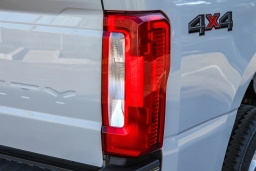 Ford Super Duty F-250 SRW XLT 4WD Crew Cab 6.75' Box 2026