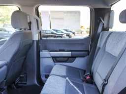 Ford Super Duty F-250 SRW XLT 4WD Crew Cab 6.75' Box 2026