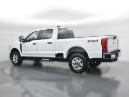 Ford Super Duty F-250 SRW XLT 4WD Crew Cab 6.75' Box 2026