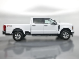 Ford Super Duty F-250 SRW XLT 4WD Crew Cab 6.75' Box 2026