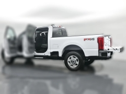 Ford Super Duty F-250 SRW XLT 4WD Crew Cab 6.75' Box 2026