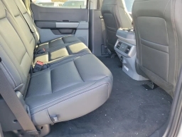 Ford Super Duty F-250 SRW XLT 4WD Crew Cab 6.75' Box 2026