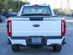 Ford Super Duty F-250 SRW XL 4WD Crew Cab 8' Box 2026