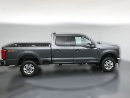Ford Super Duty F-250 SRW XLT 4WD Crew Cab 6.75' Box 2026