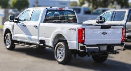 Ford Super Duty F-250 SRW XL 4WD Crew Cab 8' Box 2026